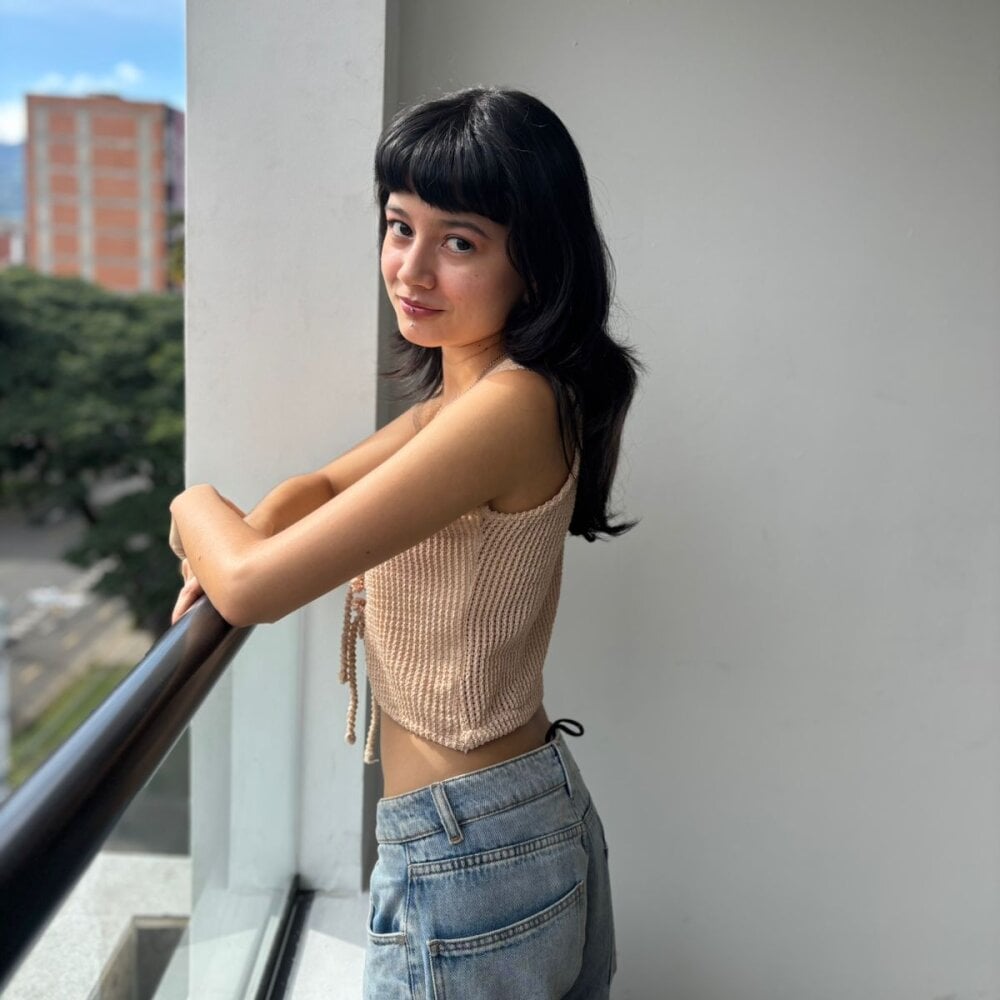 AnaisVelvet7