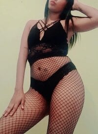 MelanieTender's Offline Chat Room