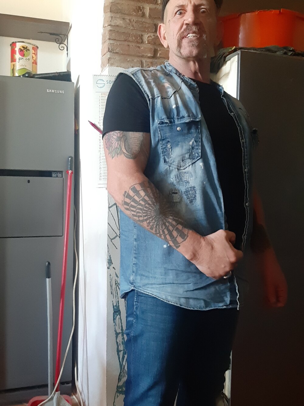 Umorismo's most recent online preview