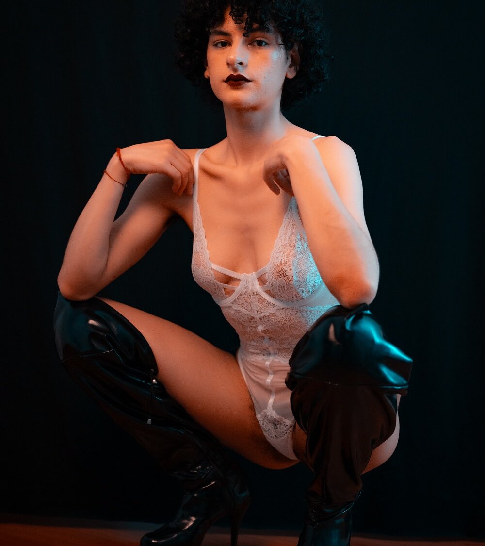 Live sex webcam photo for Roxxy_Ivanov_ #290083727