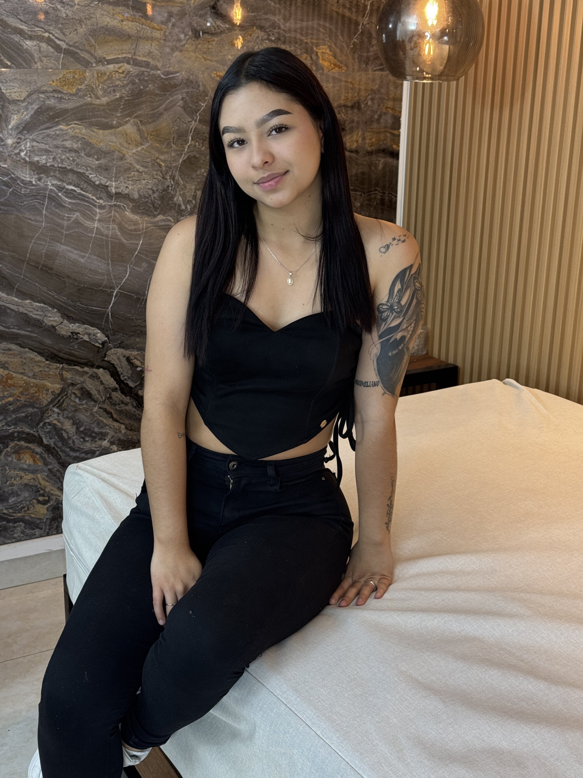 amber_hood