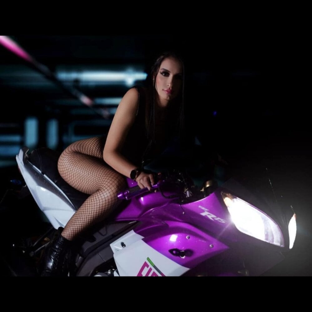 ChanelAdamss_ Profile Image