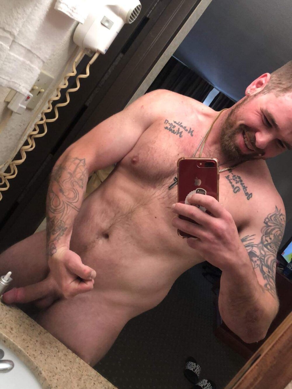 Dominanttrusty Cam Model Profile | Stripchat