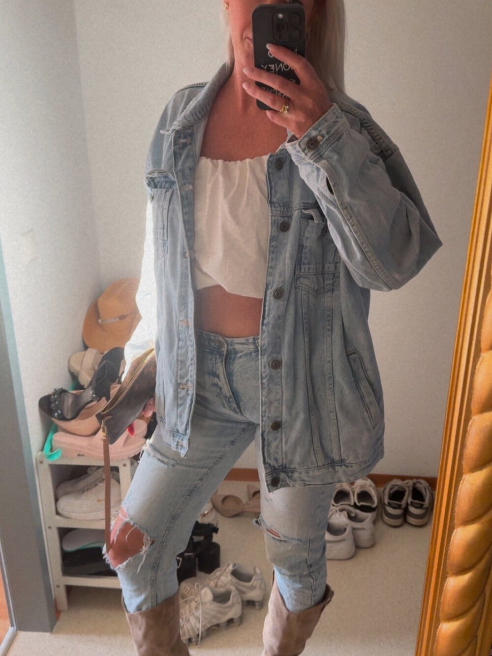 kellyblondxx from stripchat