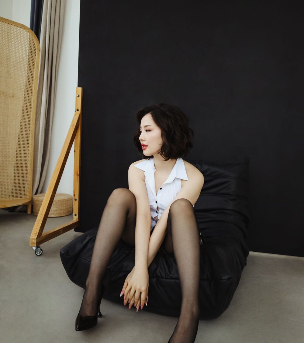 hella_cute 离线聊天室