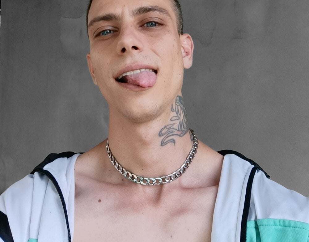 Pro100yy's Offline XXX Chat