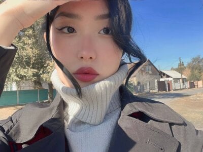 Lee_yoo - petite asian