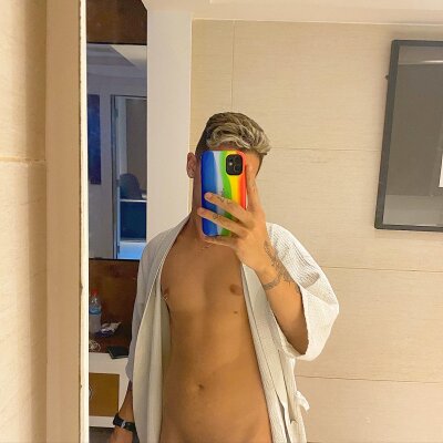boydot21 from stripchat