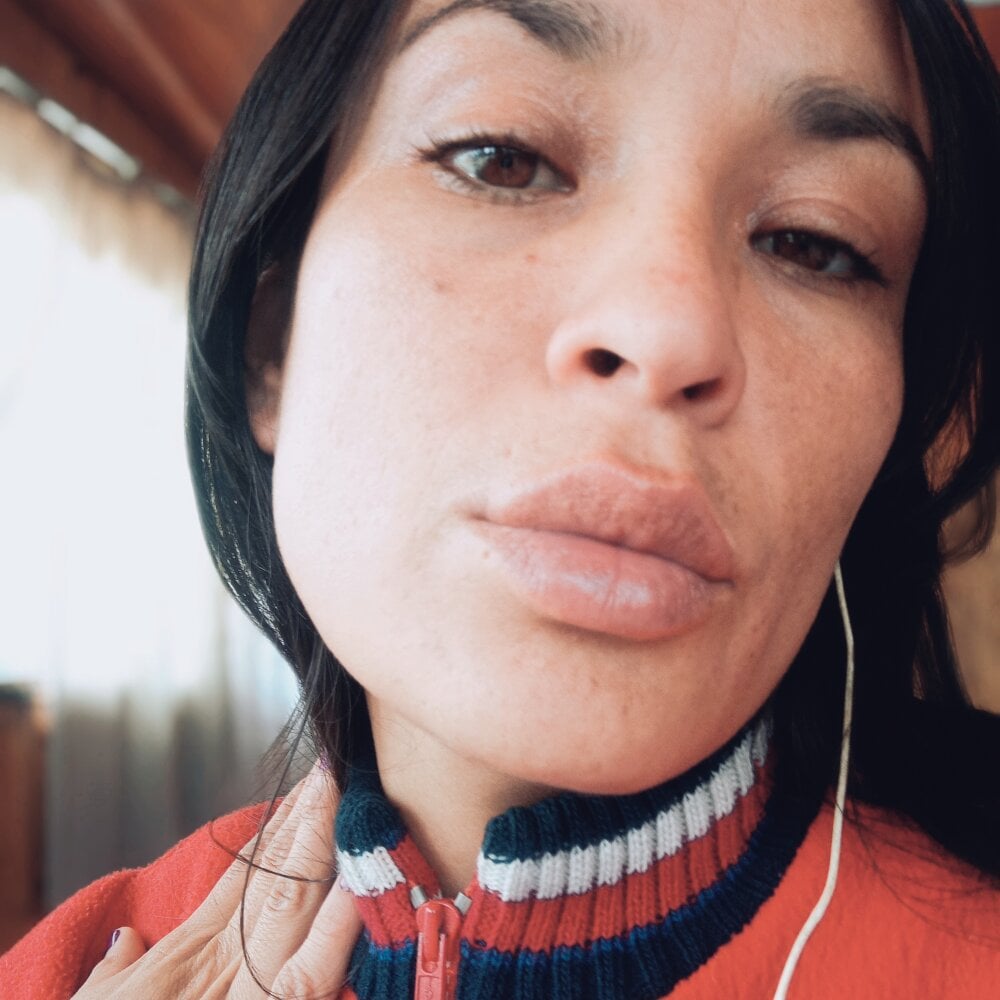 Martinalove420's Offline XXX Chat