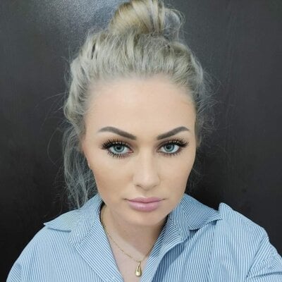 crazy_amber_ from stripchat