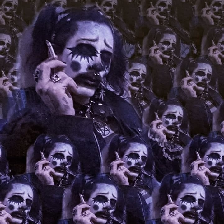 layaldabaoth's Offline Chat Room
