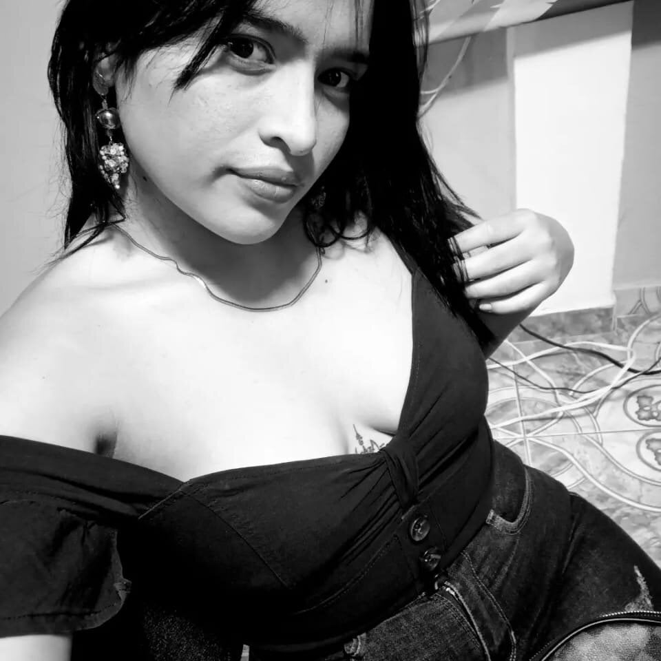 JEENIIVECK profile