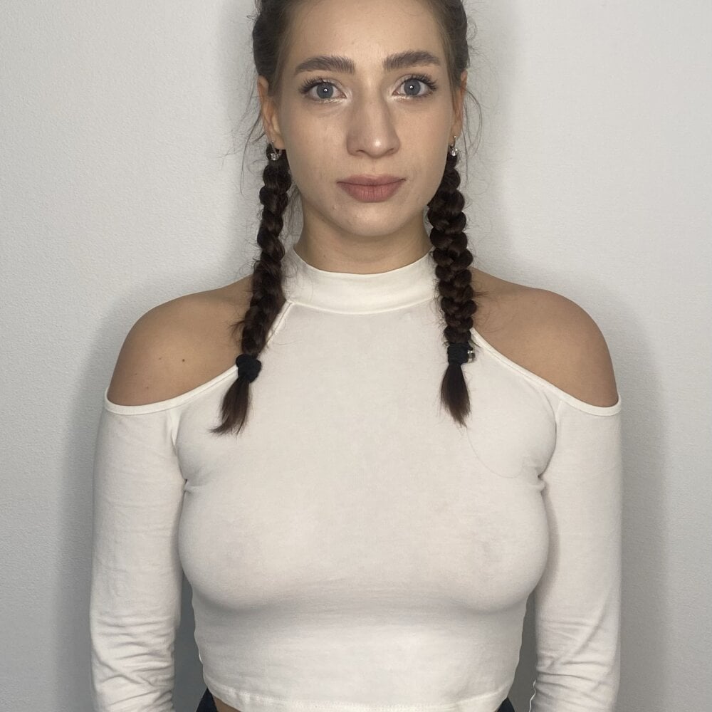 Alice_1ove profile