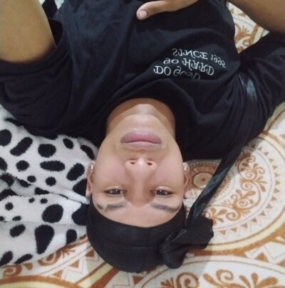 Whoislone