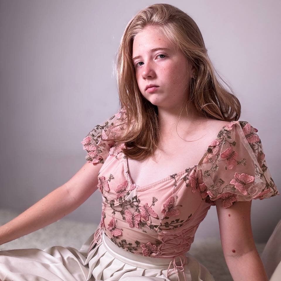 Cute_Adelin profile