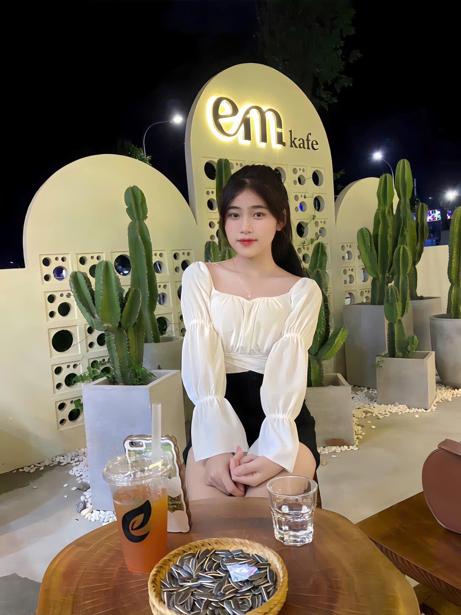 Lona_Thien