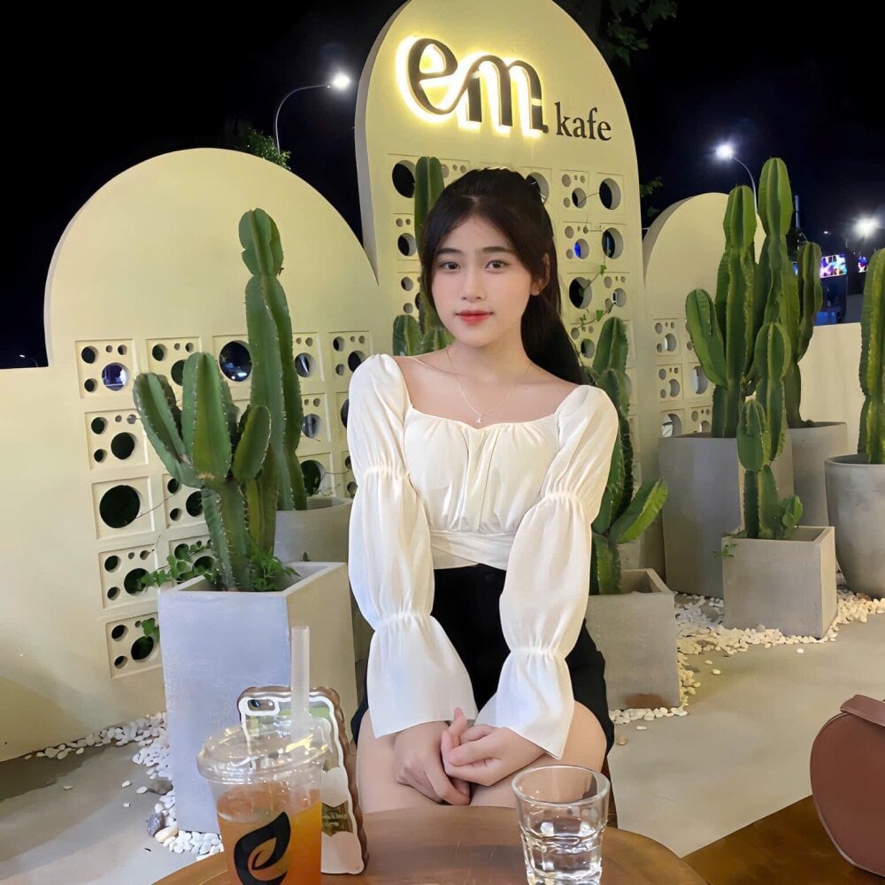 amateursex-livecam.com lona_thien livesex profile in places-where-im-happy cams
