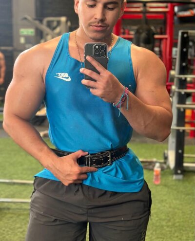 jym_cruzz from stripchat