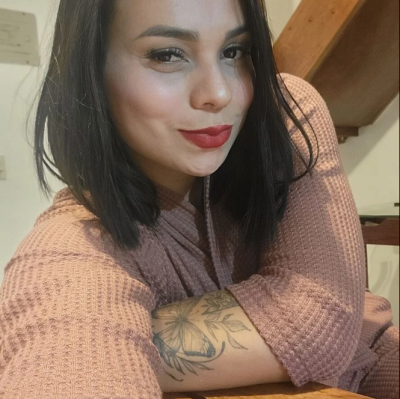 IslaRose0 Female Bigtits Webcam Striptease