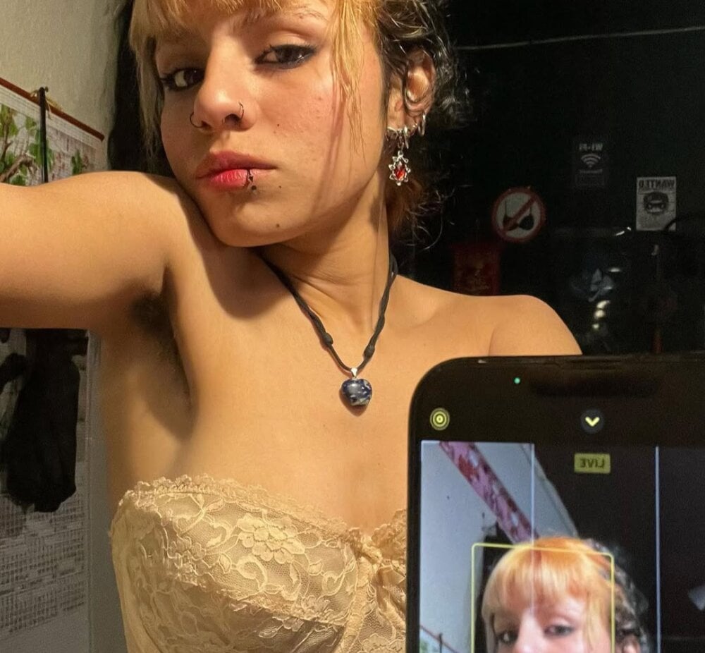 newporncams.com ligadedosendos livesex profile in im-from-wherever-you-want-me-to-be cams