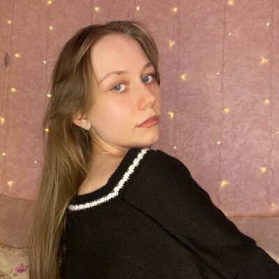 bunnylaura 📧 free naked chat