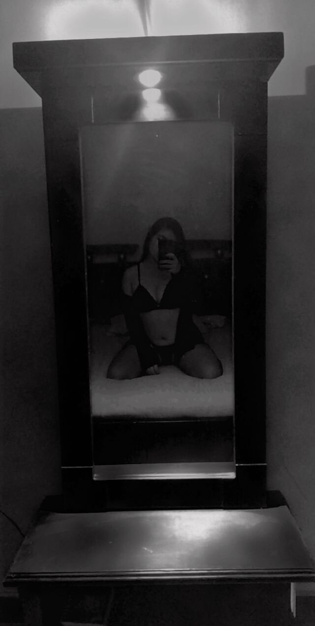 SofiaMoore_Pink