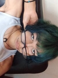 Roxxanne69's webcam live show