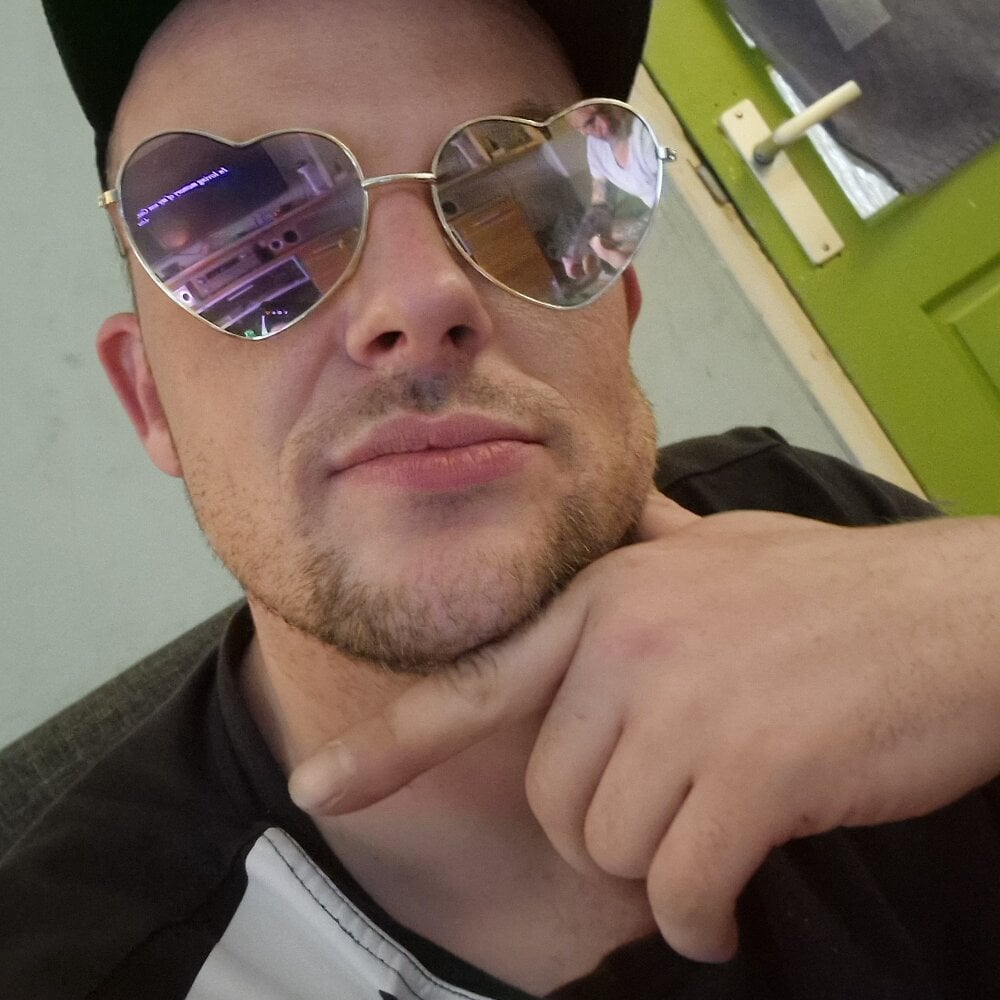 sletje31 from stripchat
