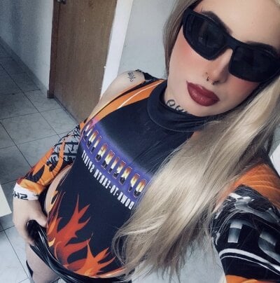 ale_bigcock Live Cam on StripChat