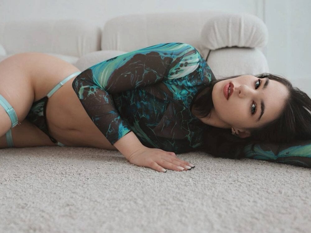 cam-performer.com kris_moss livesex profile in middle-of-nowhere cams