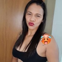 Juliacamshow's Offline Chat Room