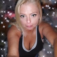 Brandig123's Offline Chat Room