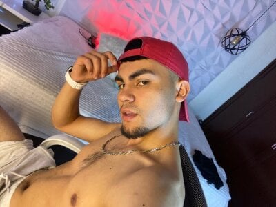 kalivan_voinesscu Live Cam on StripChat