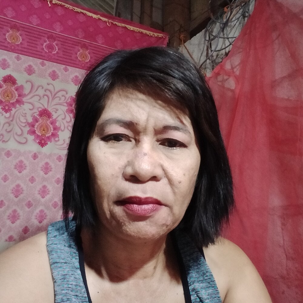 Live sex webcam photo for sexy-hot-elyn #289371094