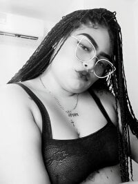 Ania_Solis09's Offline Chat Room