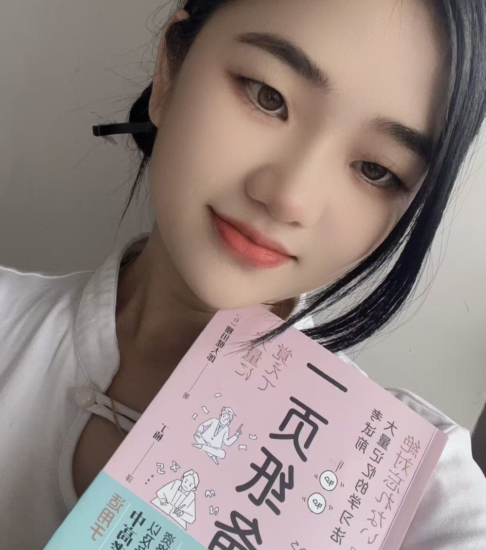 onaircams.com lily-a livesex profile in in-my-flower-kingdom cams