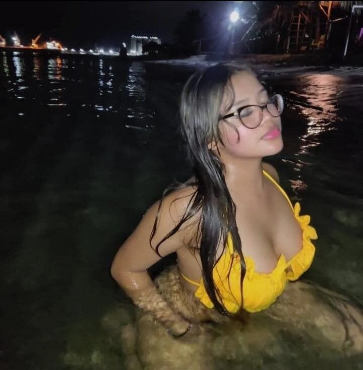 dolly_glasses