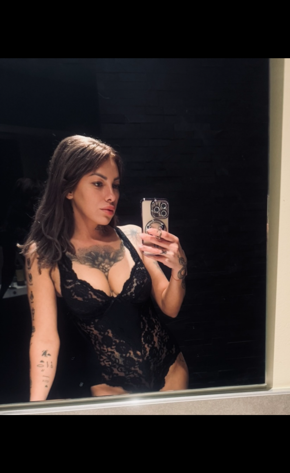 VikaLux1's Offline XXX Chat