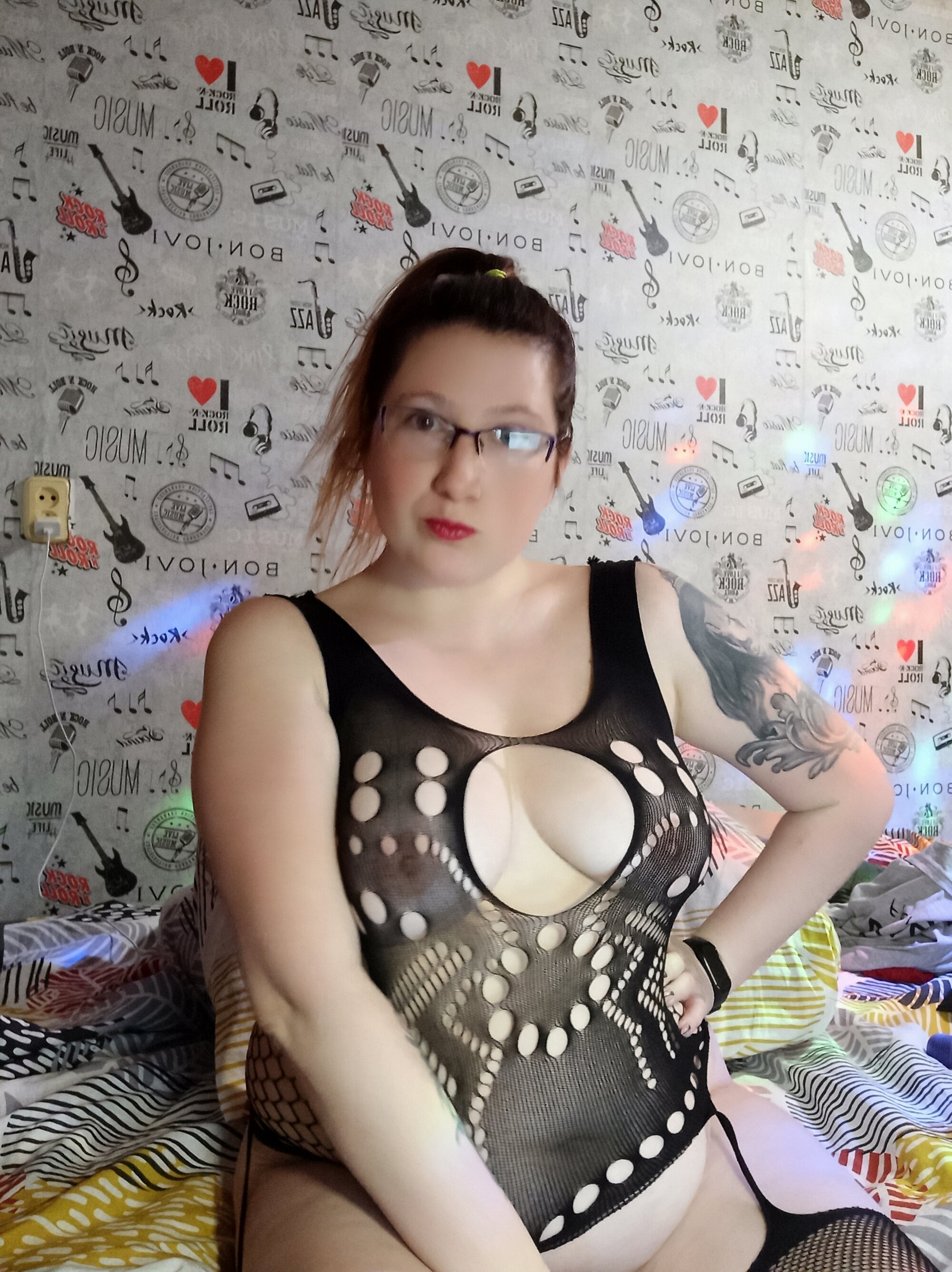 Harmful_Nadia
