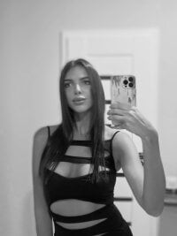 LoveCuteKitty's webcam live show