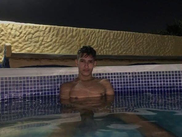 boy_slim18 from stripchat