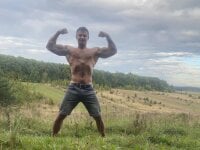 muscle_uncut's webcam live show