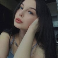SheIIyJones' Offline XXX Chat