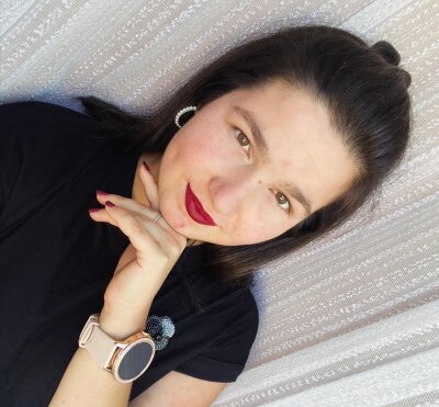 tanya-uk from stripchat