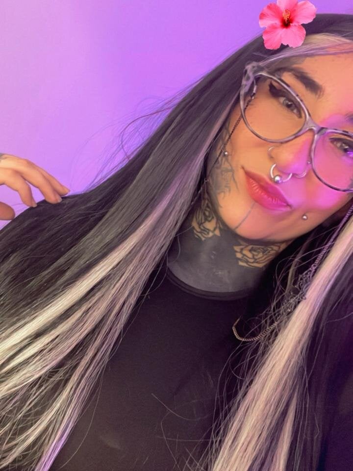 DakotaDmne1 profile