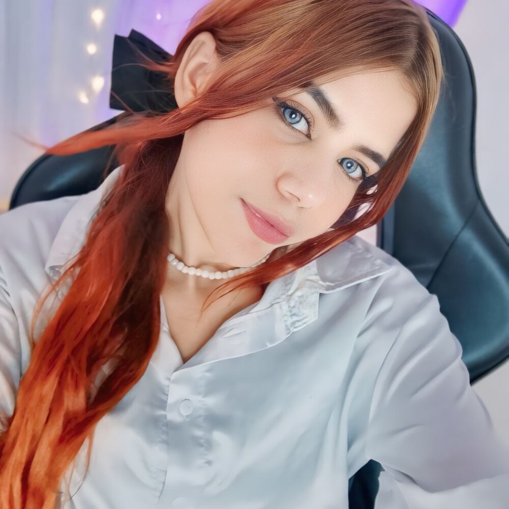 Lia_Petite1 profile