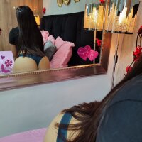luciana_gonzales' Offline XXX Chat
