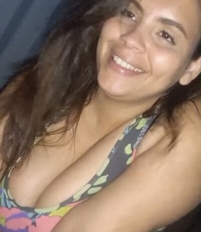 casalsativa99 Live Cam on StripChat