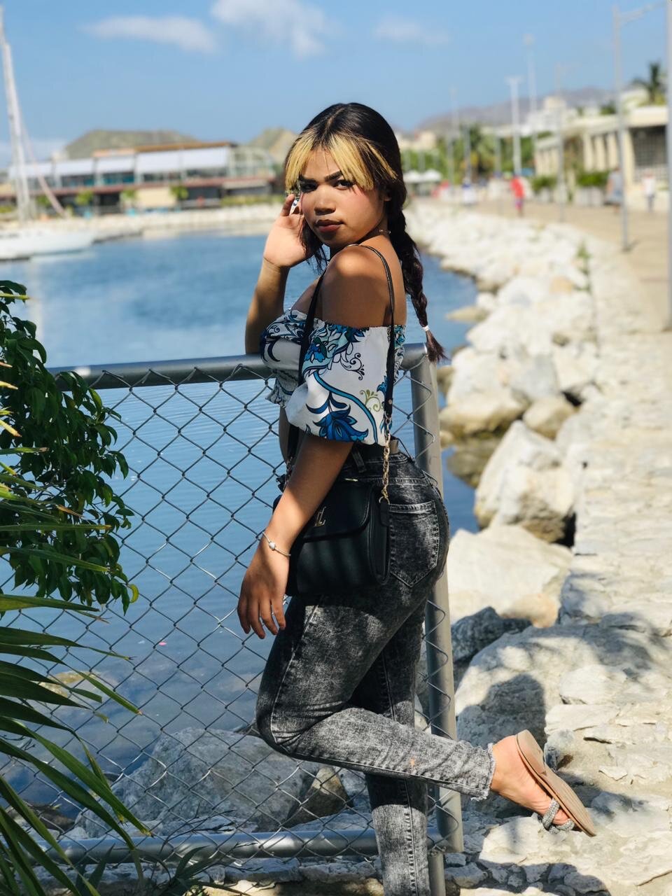 viky_sky_