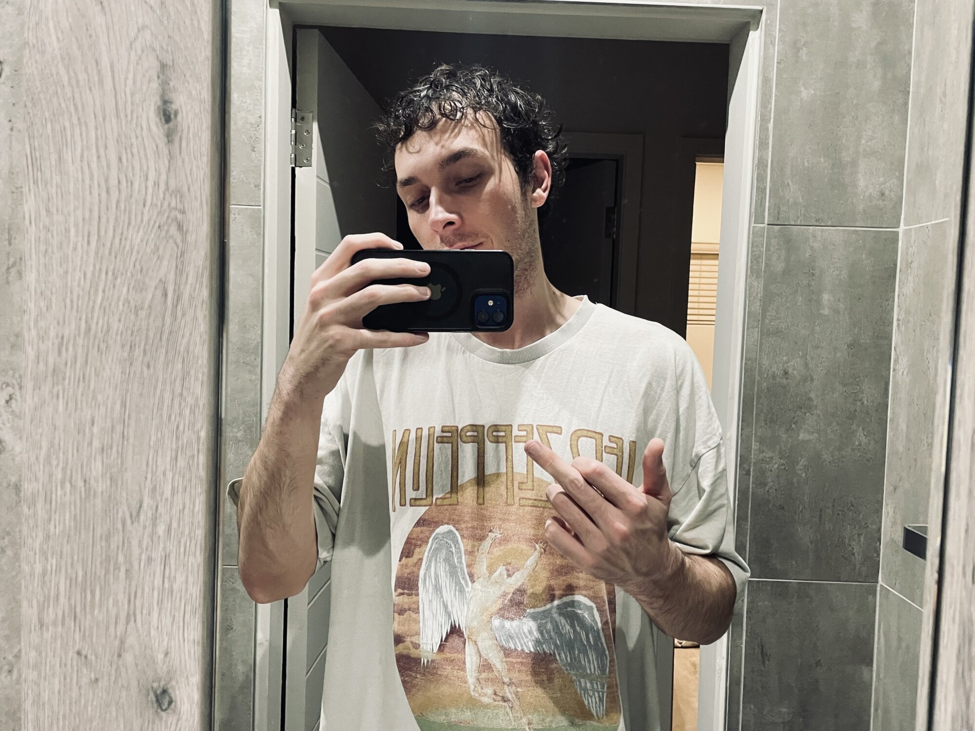 whiteuncut01